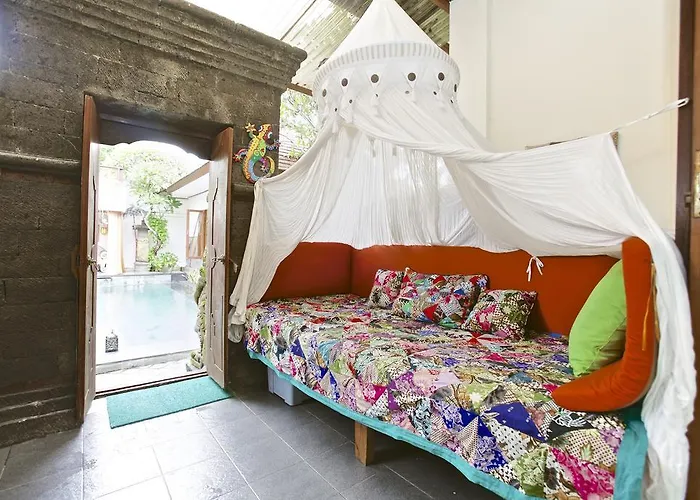 Guest house Lotus 4*